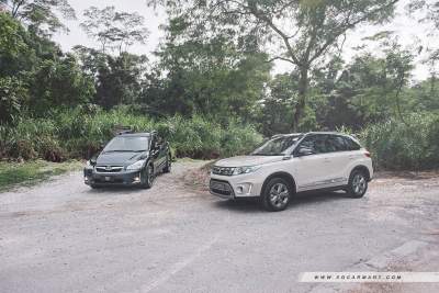 Subaru XV 1.6i-S (A) vs Suzuki Vitara 1.6 Panoramic Roof 4WD Premium (A)