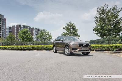 Volvo XC90 T5 Momentum 7-Seater (A) Review