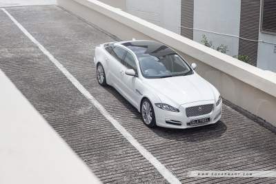 Jaguar XJ 3.0 V6 Supercharged Premium Luxury LWB (A) Facelift Review