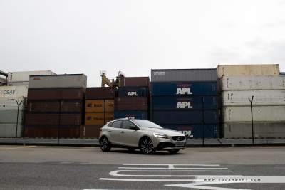 Volvo V40 Cross Country T4 (A) Facelift Review