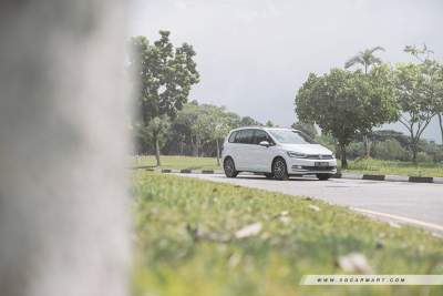 Volkswagen Touran 1.6 TDI DSG Comfortline EQP (A) Review