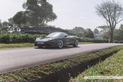McLaren 720S 4.0 V8 (A) Review