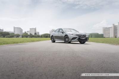 Toyota Camry Hybrid 2.5 Elegance (A) Review