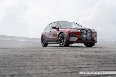 BMW iX Electric xDrive40 Sport 76.6 kWh (A) Review