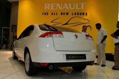 Wearnes Automotive debuts Renault Laguna