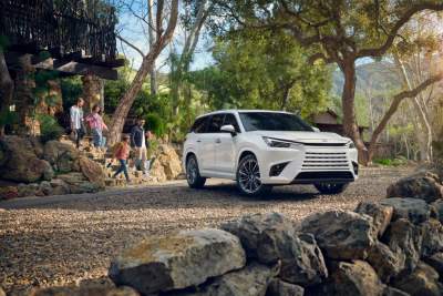 Lexus expands its SUV range with new three-row TX