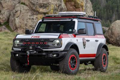 Ford donates firefighting Bronco to U.S.A National Park