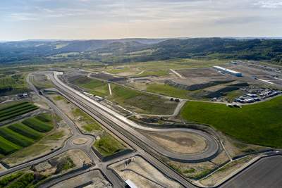 BMW launches new automated driving and parking test site
