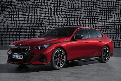BMW reveals M Performance Parts for the 5 Series and i5