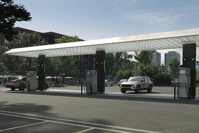 Mercedes to open its first charging hubs