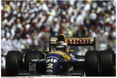F1 photography breaks into Singapore!