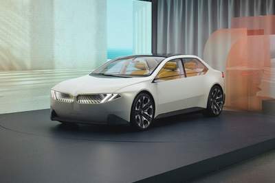 BMW teases upcoming generation with Vision Neue Klasse car