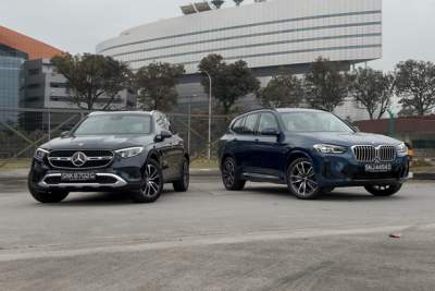 Mercedes-Benz GLC300 vs BMW X3 xDrive30i