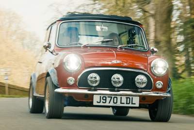 Simon Cowell takes delivery of the first Mini eMastered