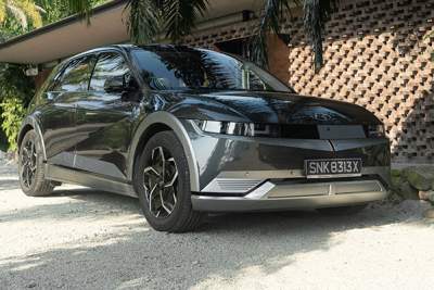 Hyundai Ioniq 5 Prestige 77kWh First Drive Review