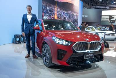 Illuminating the second-gen BMW X2 - and first ever iX2