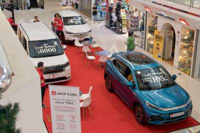 Jack Cars brings special Black Friday deals to Thomson Plaza