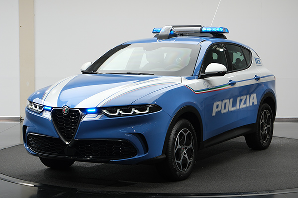 Italy's latest Tonale police car is quite the looker