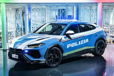 Italian police force gets new Lamborghini Urus
