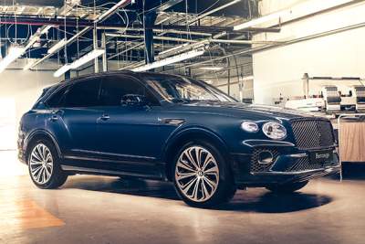 Bentley reveals new bespoke Private White V.C. Bentayga