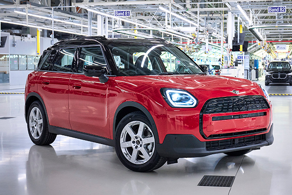 Production of MINI Countryman Electric starts in Leipzig