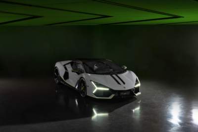 First edition Lamborghini Arena celebrated with a Revuelto