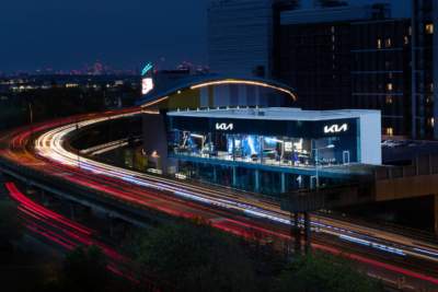 Kia's newest EV9 display overlooks the M4 in Britain