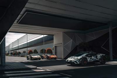 Lamborghini unveils 12 limited edition Huracan Sterratos