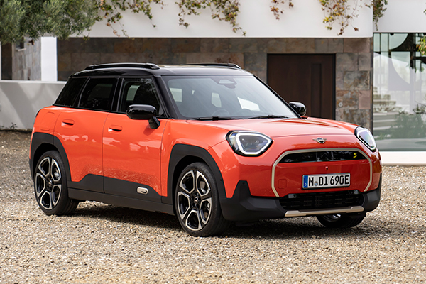 MINI unveils new all-electric Aceman crossover