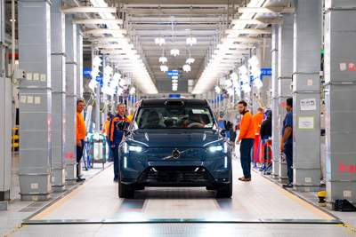 Volvo starts production of the EX90 in the U.S.A