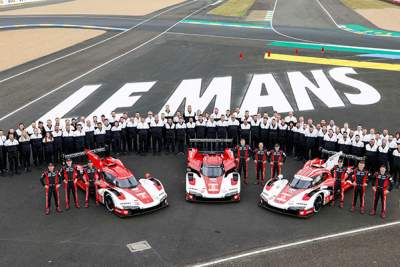 Porsche donates to support seriously ill children