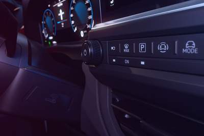 Volkswagen reveals more of the interior of the Transporter
