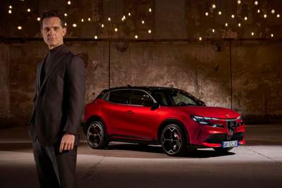Pedro Alonso stars in new campaign for the Alfa Romeo Junior