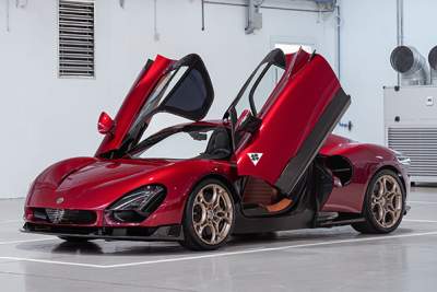 First Alfa Romeo 33 Stradale ready for delivery