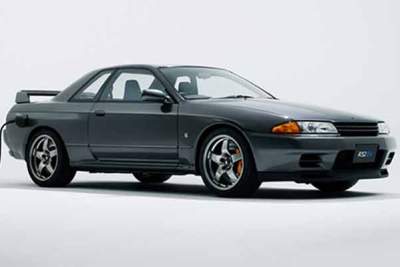 Nissan reimagines and electrifies the iconic R32