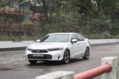 Honda Civic Hybrid 2.0 e:HEV Review