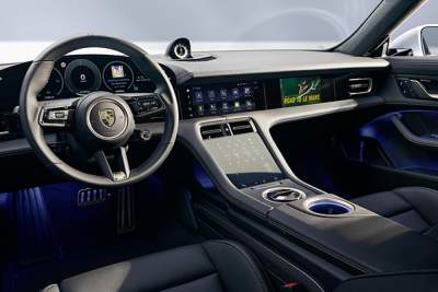 Porsche's modernised PCM gets upgrade and new features