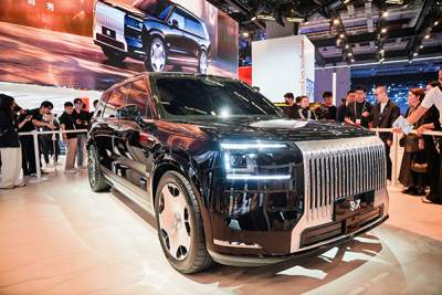 Zeekr unveils the new 9X luxury SUV