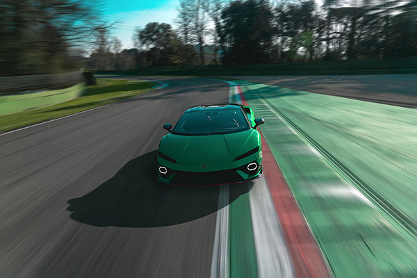 Lamborghini growth continues in Q1 2025