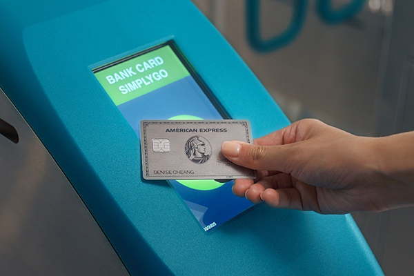 SG commuters can now use AMEX contactless card for payment