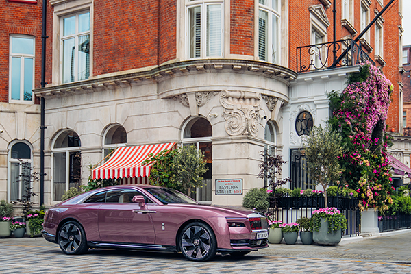 'Flower Power' as bespoke Rolls-Royce joins Chelsea in Bloom
