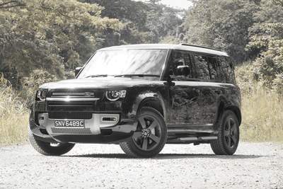 Land Rover Defender 110 Plug-In Hybrid Review