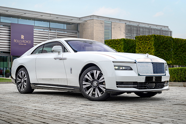 Rolls-Royce unveils bespoke Spectre Rose commission