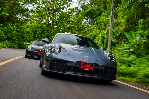 Porsche hosts regional media drive of new 911 GTS T-Hybrid