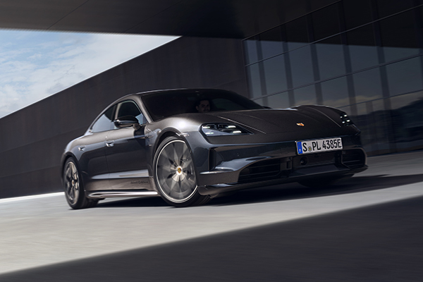 Porsche Taycan and Cayenne to get "Black Edition"