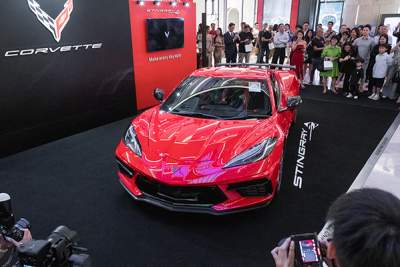 Corvette Stingray lands in Singapore