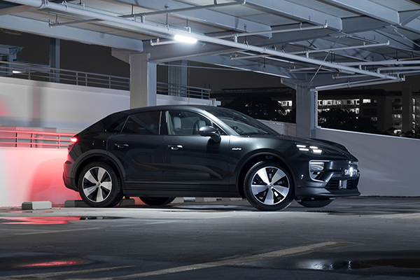 Model year 2025 Porsche Macan gets new features