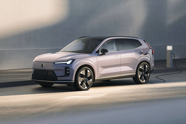 Volvo unveils new XC70, its first long-range plug-in hybrid