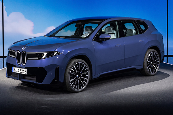 All-new BMW iX3 breaks cover, first of new Neue Klasse cars