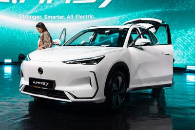 Proton returns to Singapore with launch of Proton e.MAS 7